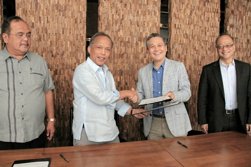 Signing: the Alegria oilfield off the Philippines has been declared commercial