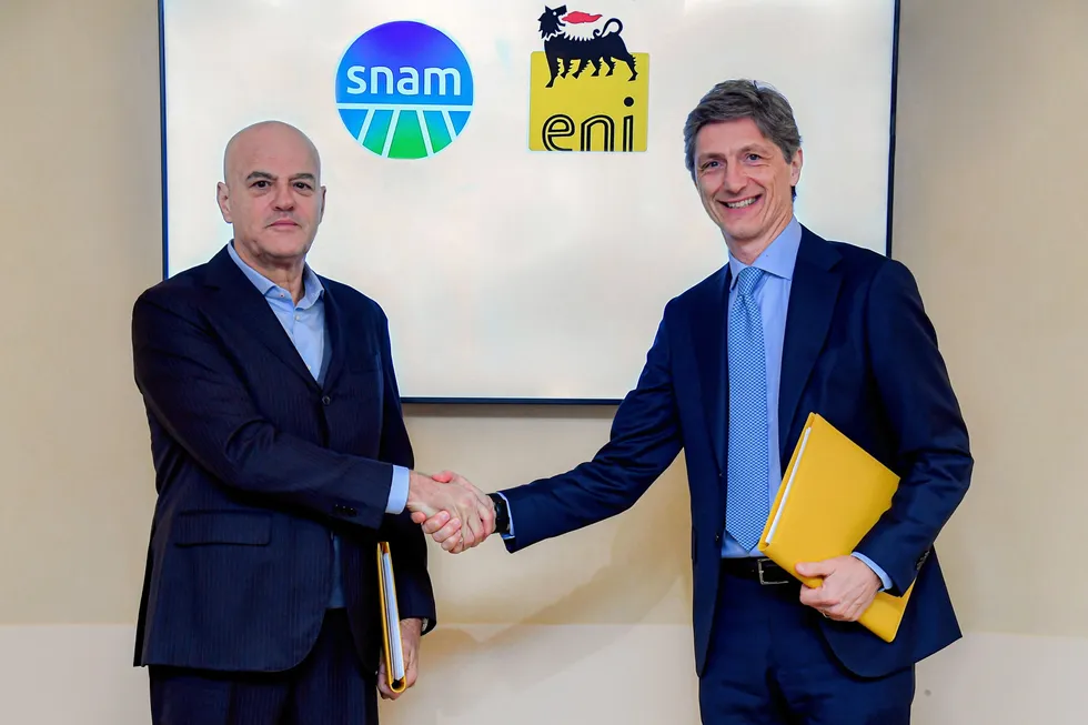 Hand shake: Eni chief executive Claudio Descalzi (left) and Snam counterpart Stefano Venier agree to a joint venture on Ravenna CCS project