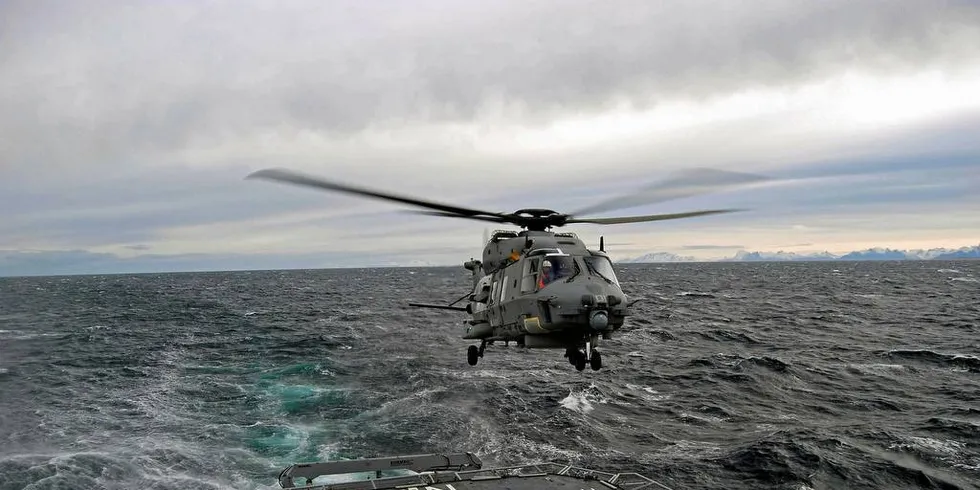 KUN ETT HELIKOPTER: Ett NH90-helikopter er tilgjengelig for Kystvakten. Det er foreløpig kun blitt brukt til øvelse og trening.Foto: Kystvakten