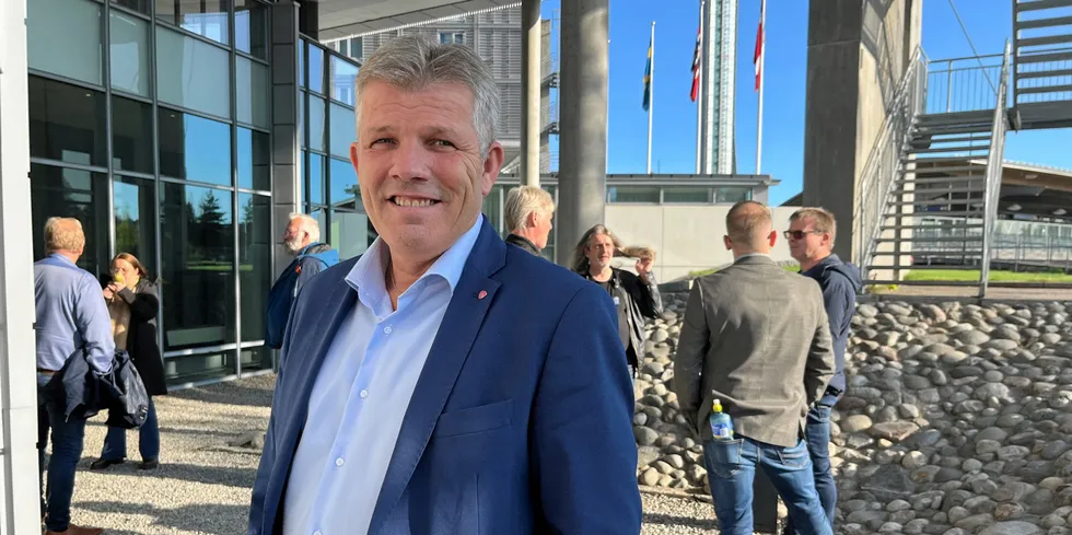 Fiskeriminister Bjørnar Skjæran, her på årsmøte til Nord Fiskarlag 2023.