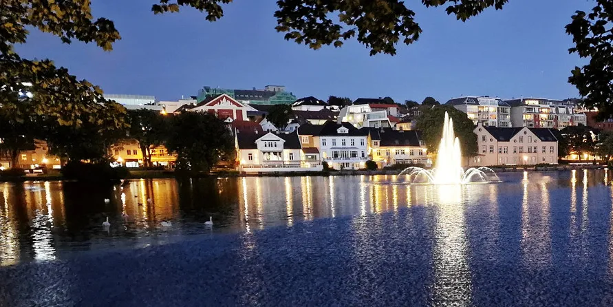 Stavanger og resten av NO2 fikk den største prisnedgangen i spotprismarkedet fra januar i fjor til i år, med et fall på 32 prosent.