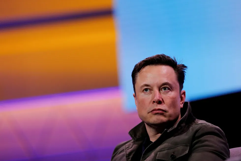 Twitter-eier Elon Musk kom med flere ufine påstander om tidligere ansatt på Twitter.