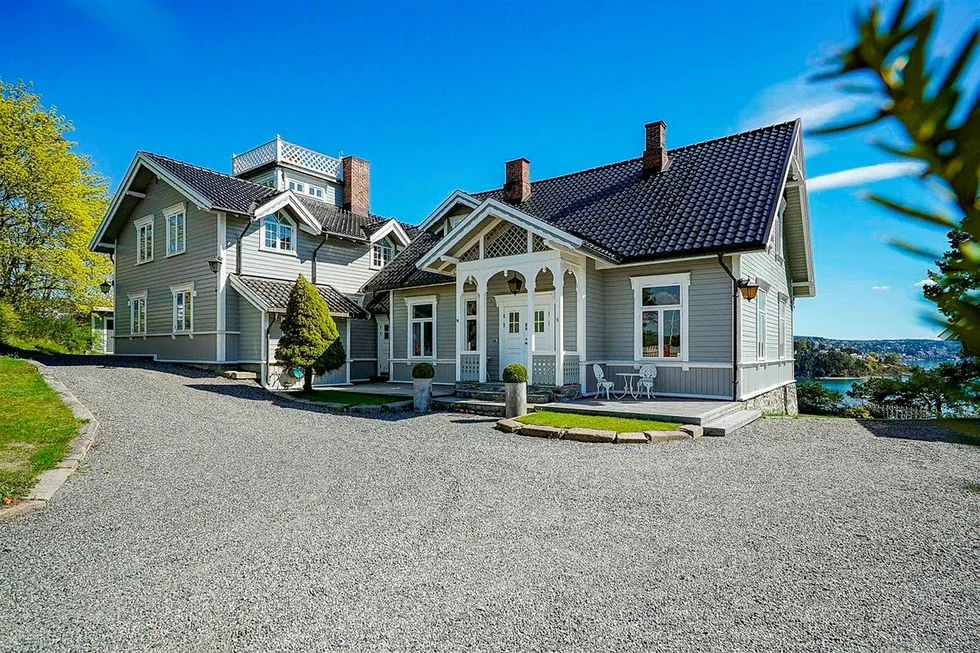 Villaen i Ormøybakken 6 ble solgt for 30 millioner kroner, én million over prisantydningen. Foto: Zovernfra