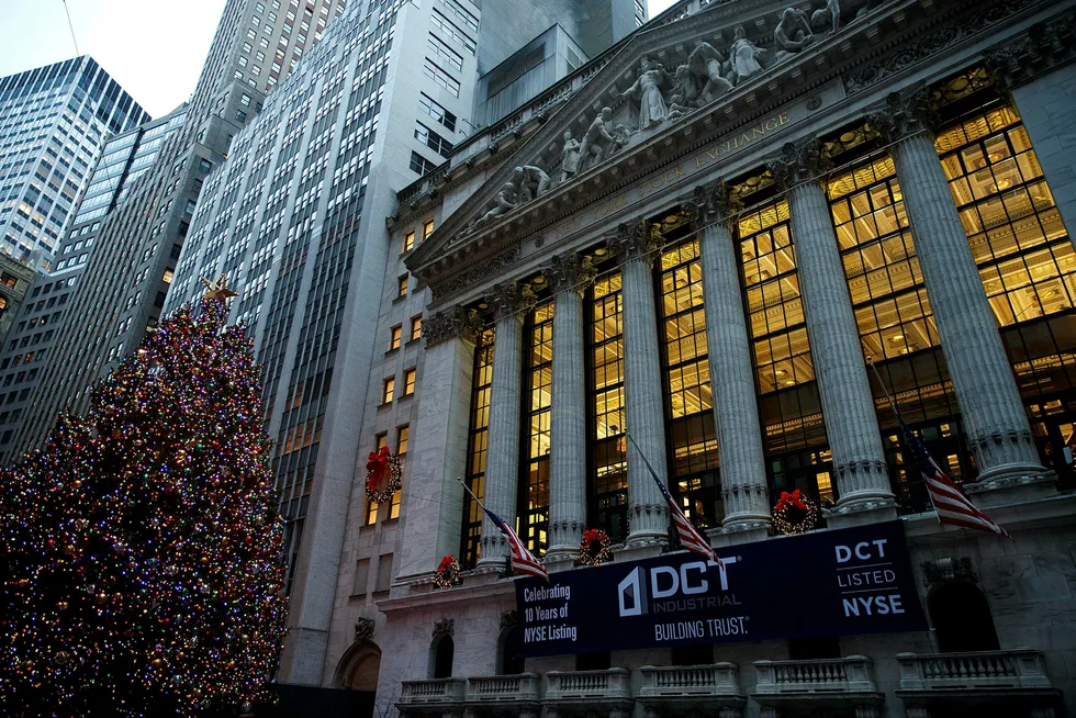 Børsbygningen på Wall Street på nedre Manhattan i New York. Foto: Drew Angerer / AFP / NTB Scanpix