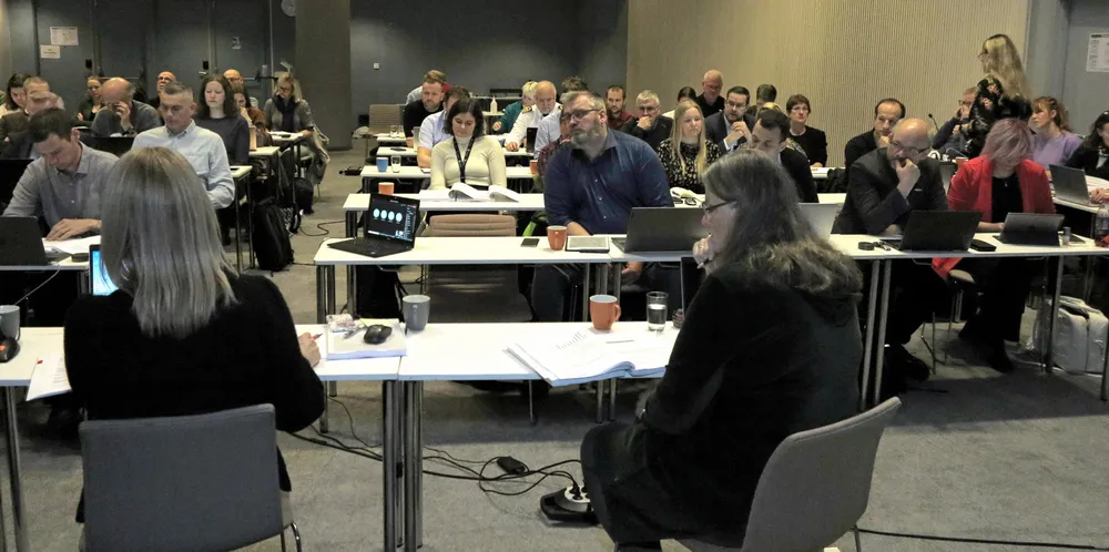 Fra ulikt hold er det stilt spørsmål om reguleringspraksis kan være moden for revisjon, skriver Dag Standal. Bildet er fra reguleringsmøtet 9. november 2021.