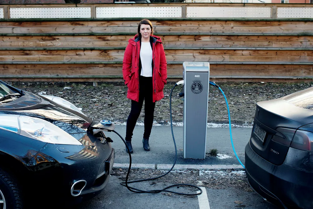 – Vi tror salget av førstegangsregistrerte elbiler vil øke kraftig i 2017 til opp mot 40.000 enheter, sier Christina Bu, generalsekretær i Elbilforeningen. Foto: Øyvind Elvsborg