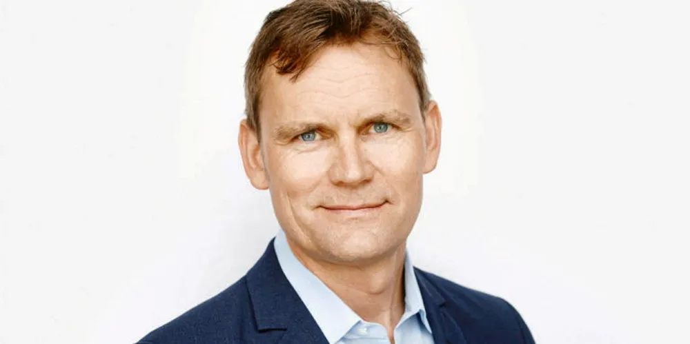 Er det i ferd med å løsne for Nel og avtroppende sjef Jon André Løkke?