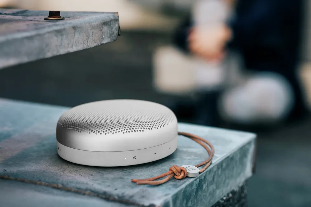 Reisehøyttalere skal ha god batteritid, være brukervennlige og selvsagt ha god lyd. Alt dette er mulig å få til. Foto: Bang & Olufsen