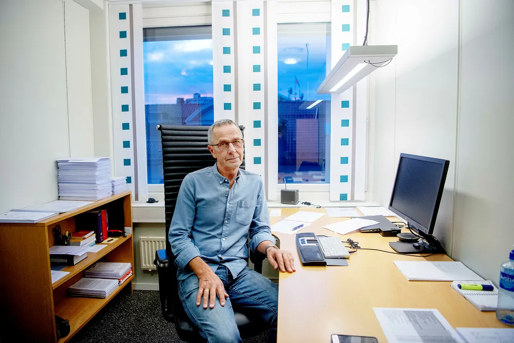 Adolf Larsen, sekretær i Fellesforbundet, er forskrekket over Dagbladet som arbeidsgiver.