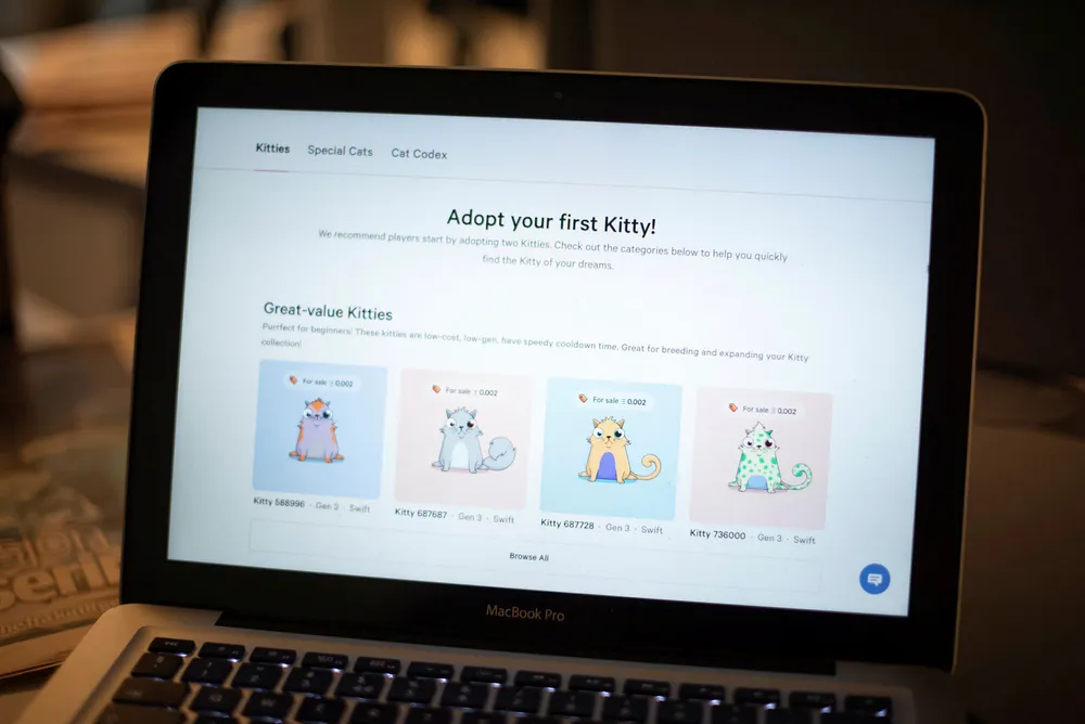 Spillet CryptoKitties kan sammenlignes med digitale klinkekuler eller fotballkort. Siden de er bygget på blokkjede, er hver katt unik og har sitt eget «dna» representert ved en unik kode, skriver artikkelforfatteren. Foto: Hanna Kristin Hjardar