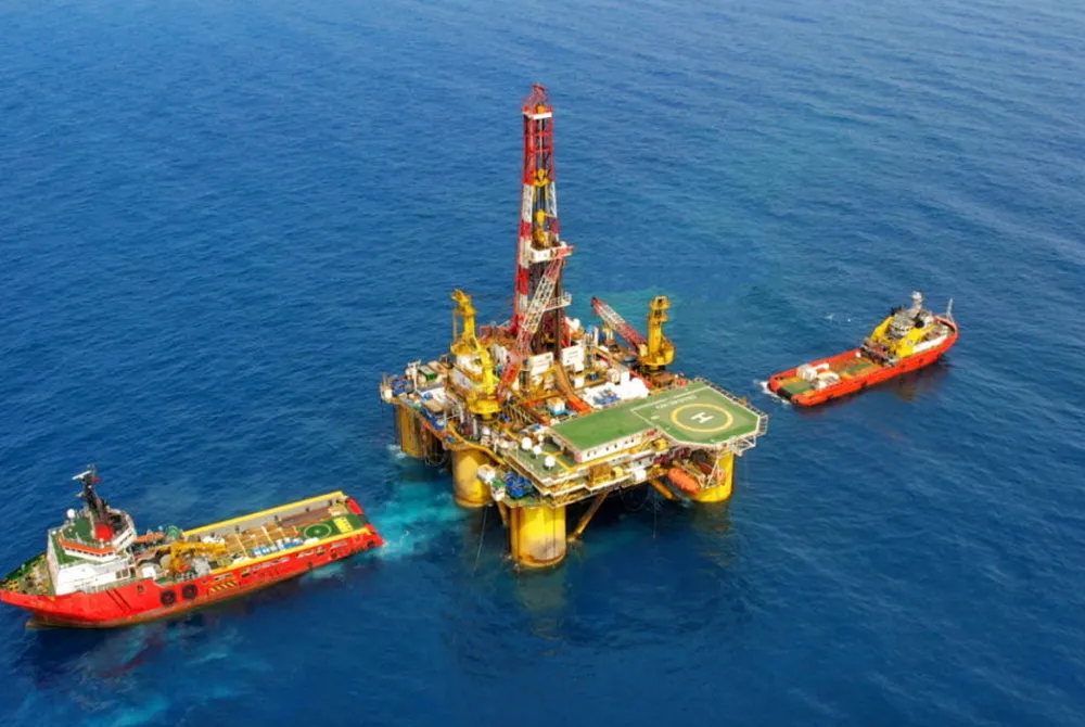The Kan Tan IV drilling a wildcat for Sinopec in the Beibu Gulf of the South China Sea.