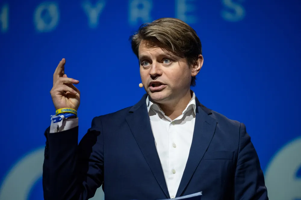 Peter Frølich (H) er leder av Stortingets kontroll- og konstitusjonskomité.