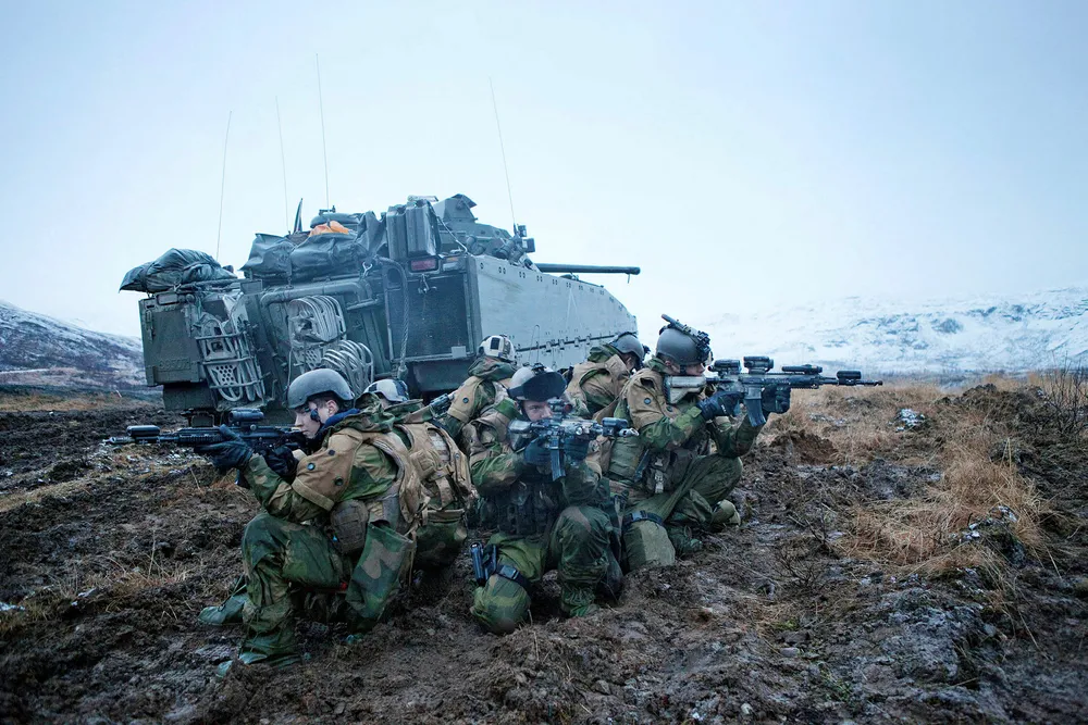 KrF vil ikke at Forsvaret skal være en del av diskusjonen i forhandlingene om revidert nasjonalbudsjett. Foto: Thor Håkon Bredesen / Hæren