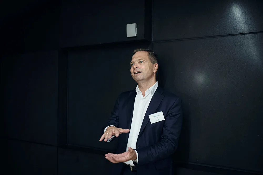 – Det jeg har gjort innenfor olje er at jeg har breddet eksponeringen mot oljeselskaper som tjener penger her og nå, selskaper som har inntjening og god kontantstrøm, sier investor Harald Espedal.