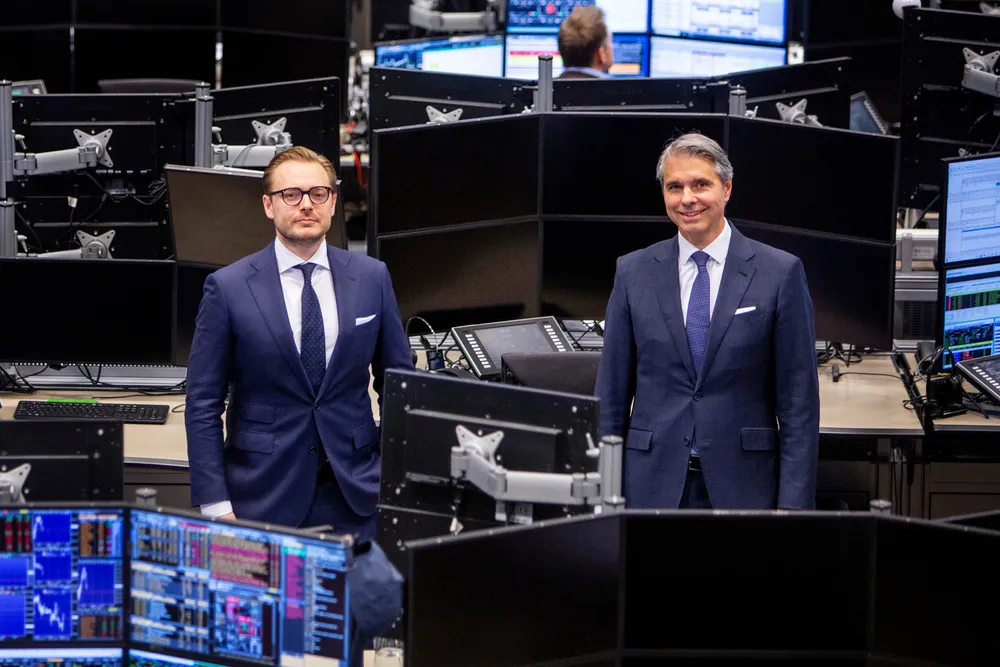 Hos DNB Markets har leder Alexander Opstad (fra venstre) og leder for finansiell rådgivning, Peter Behncke, fått økt tro på børsmarkedet etter møter med investorer inn mot sommeren.