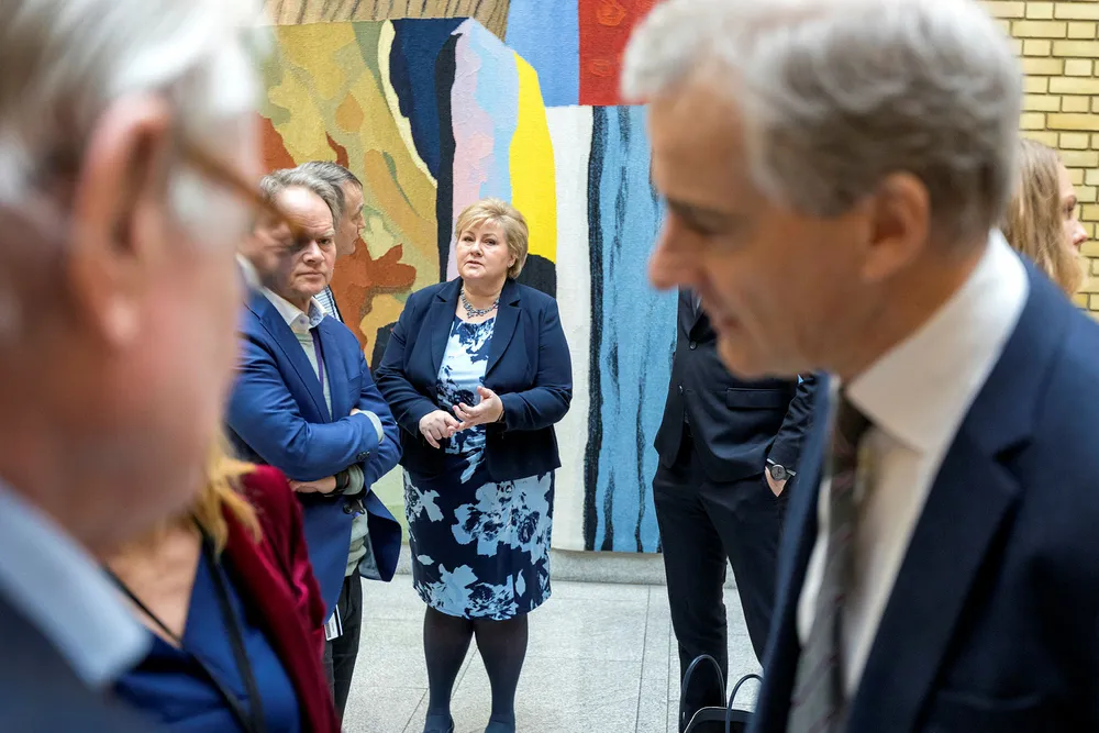 – Norge har fått en blå-blå-blå regjering med Venstres inntreden, sier Ap-leder Jonas Gahr Støre etter statsminister Erna Solbergs (H) redegjørelse om regjeringsplattformen i Stortinget tirsdag. Foto: Gorm Kallestad / NTB scanpix
