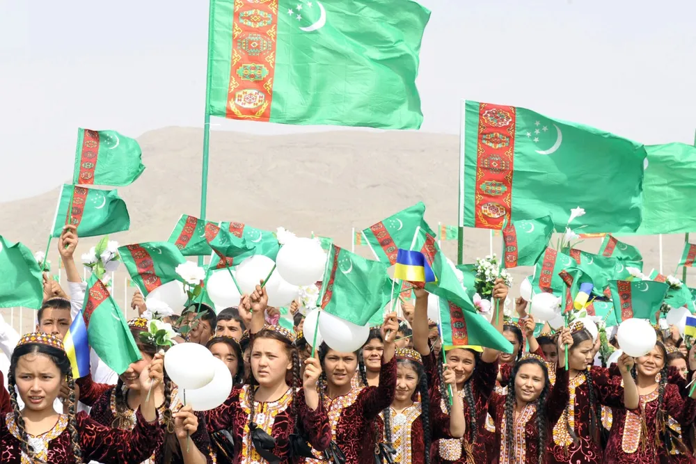 Turkmenistan: Export talks with CNPC continue.