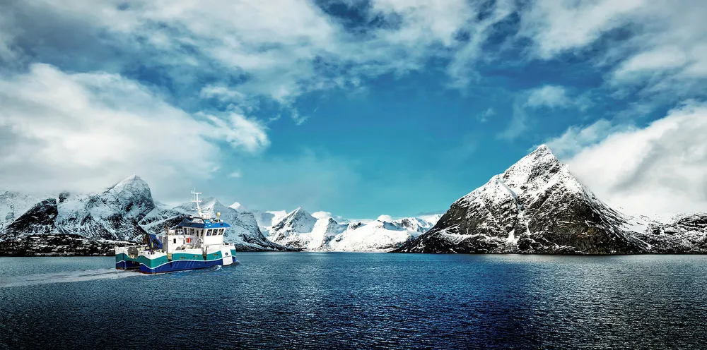 Illustrasjon av el-hybridbåten som Moen Marin nå skal bygge 10 stykker av.