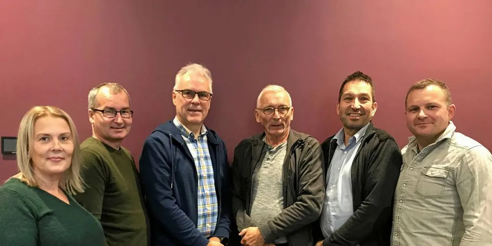 NYTT LAG: Lise Kolpus, Tommy Pettersen, Sigurd Larsen, Arne Pedersen, Einar Juliussen og Sigve Larsen.Foto: Kystfiskarlaget