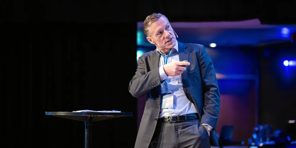 Lars Ove Skorpen, investeringsdirektør i Pareto Securities, tror det kommer inn bud i auksjonen for Sørlige Nordsjø II. Men ikke fra konsortiet med Eviny, Lyse og Shell.