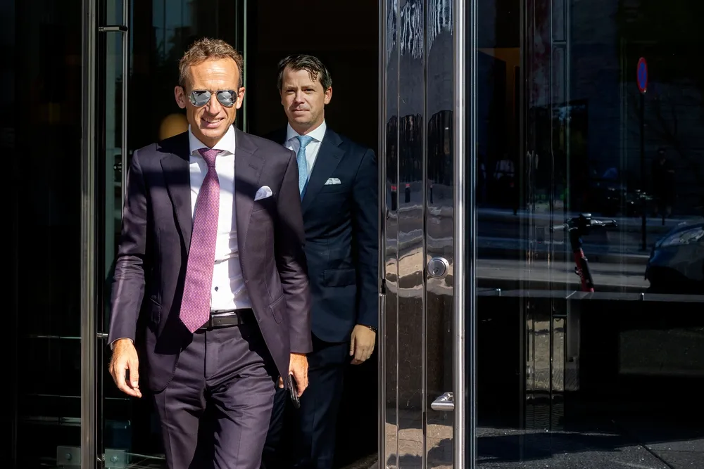 Morten Astrup (foran) har tatt ut pengene fra familiens investeringsselskap og går tungt inn i eiendom i Sveits. En annen del av formuen styres av Morten Venold i Storm Capital Management.