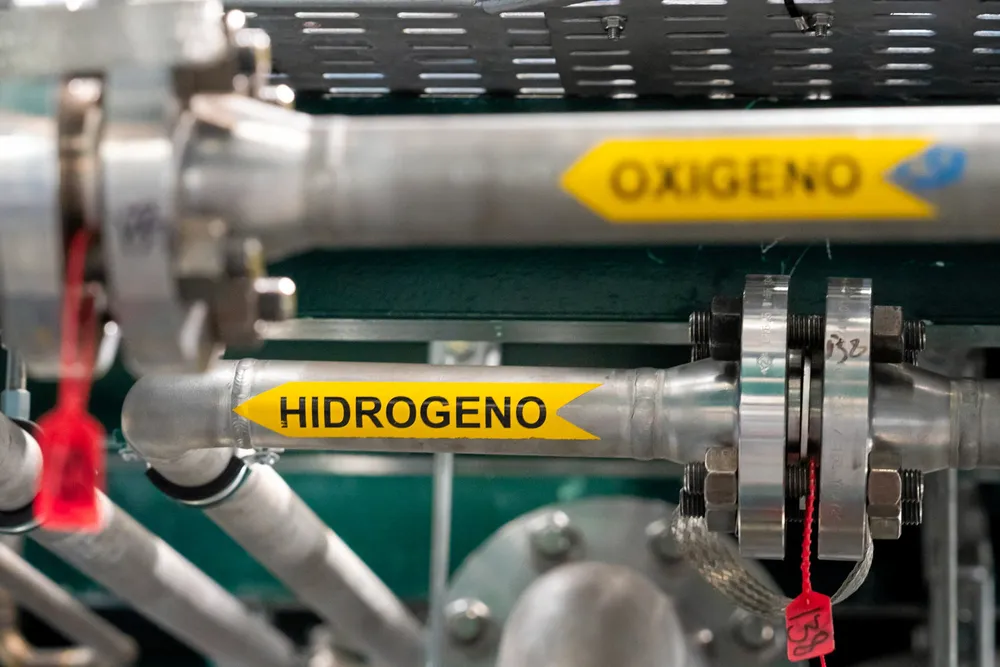 Infrastructure at Repsol's 2.5MW green hydrogen pilot project in Bilbao