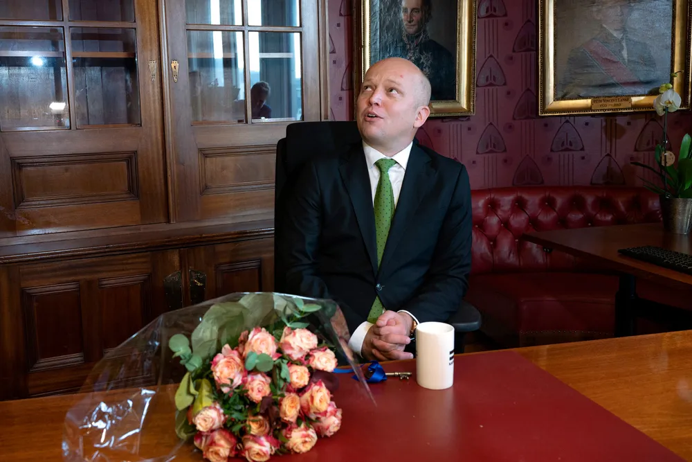 Vi er nemlig mer enn én million aksje- og aksjefondssparere som får regningen når Vedum & co. i kjent Sanner & co-stil har bestemt at ikke bare aksjeutbytter, men også aksje- og aksjefondsgevinster, skal beskattes mest mulig som om det dreier seg om lønnsinntekter, skriver innleggsforfatteren.