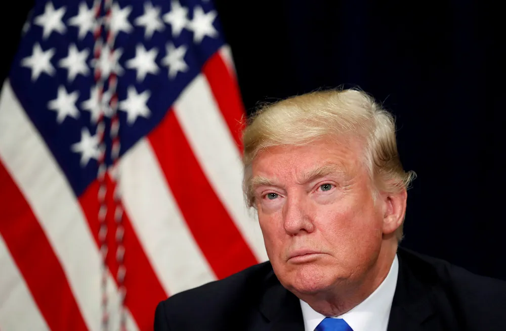 USAs president Donald Trump lover å frigi alle dokumentene knyttet til etterforskningen av drapet på president John F. Kennedy i 1963. Foto: REUTERS/Kevin Lamarque/NTB Scanpix