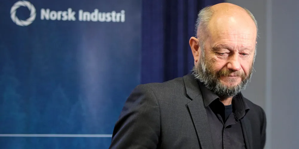 Norsk Industri-sjef Stein Lier Hansen feilinformerer om havvind.