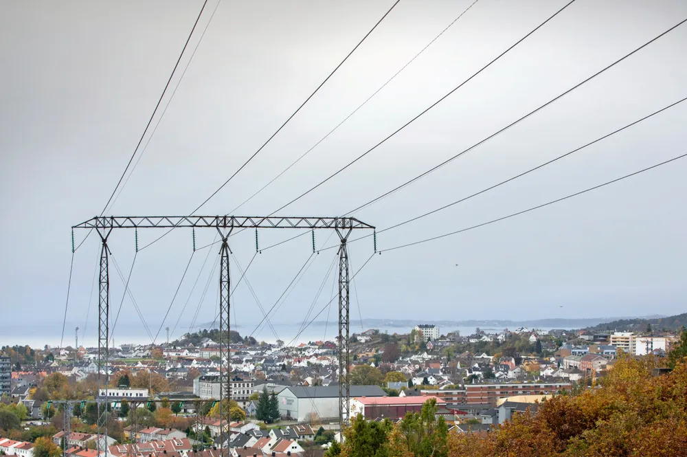 Strømprisene i oktober var 9 øre/kWh høyere i Kristiansand og resten av NO2, enn de var i Sør-Norge ellers. Men prisforskjellene i Sør-Norge ble langt mindre fra september til oktober.
