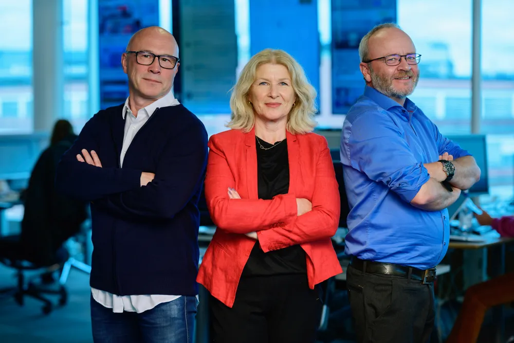 Finansredaktør Terje Erikstad, kommentator Anita Hoemsnes og børskommentator i DN Thor Chr. Jensen. Finansredaksjonen. Foto: Fartein Rudjord
