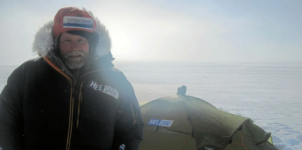Fiskeribladets journalist Agnar Berg fotografert på på Antarktis i 2011.