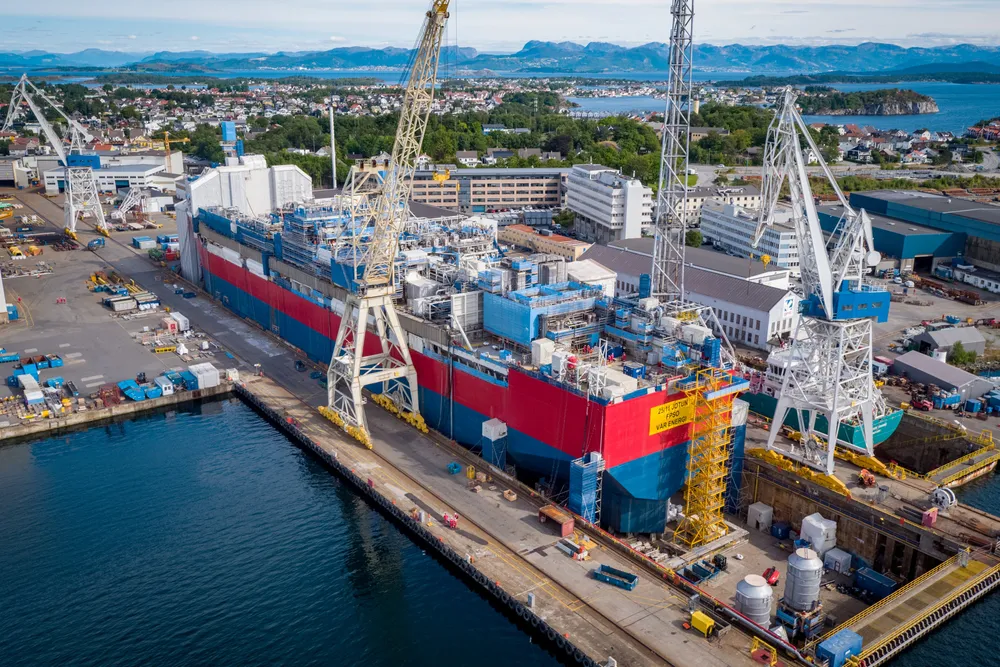 Balder X-prosjektet, som skal ta i bruk det oppgraderte produksjonsskipet Jotun FPSO, har i lang tid vært Vår Energis viktigste utbygging. Det skal bidra til at selskapet når en produksjon på 400.000 fat per dag ved slutten av 2025. Men hva skjer etter det? Det venter markedet noen svar på onsdag.