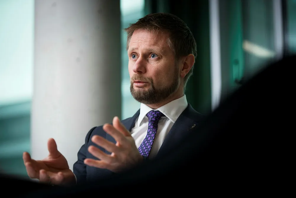 Helseminister Bent Høie mente helseforsikring ville bli overflødig når de blåblå drev helsepolitikken. Foto: Skjalg Bøhmer Vold