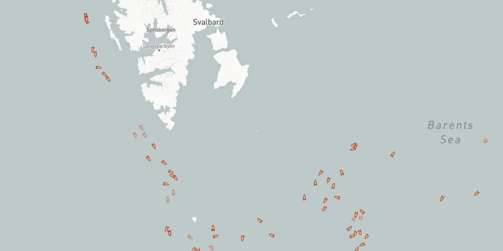 Det var ingen fiskebåter i fareområdet sør for Svalbard fredag formiddag. Fra onsdag til søndag var det en øvelse i Svalbardsonen.