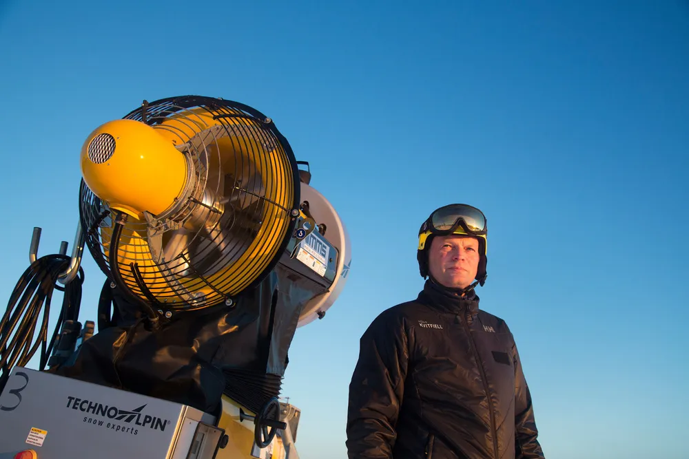 Alpincos Odd Stensrud, her på toppen av Kvitfjell, hadde i vinter rekordinntekter fra driften av alpinanleggene i Hafjell og Kvitfjell.