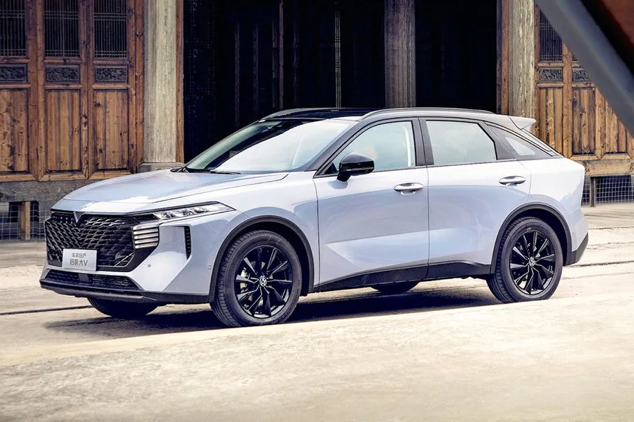 A promotional image of Venucia's hydrogen-powered V-Online SUV, a model only available in China.