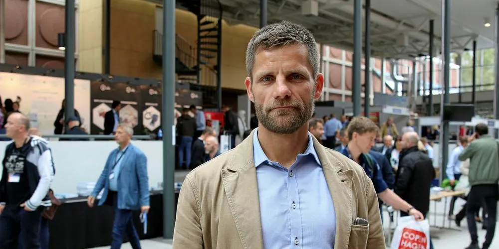 MULIG HINDER: Øystein Valanes, analytiker i Sjømatrådet, sier stengte grenseoverganger kan hindre sjømateksporten.