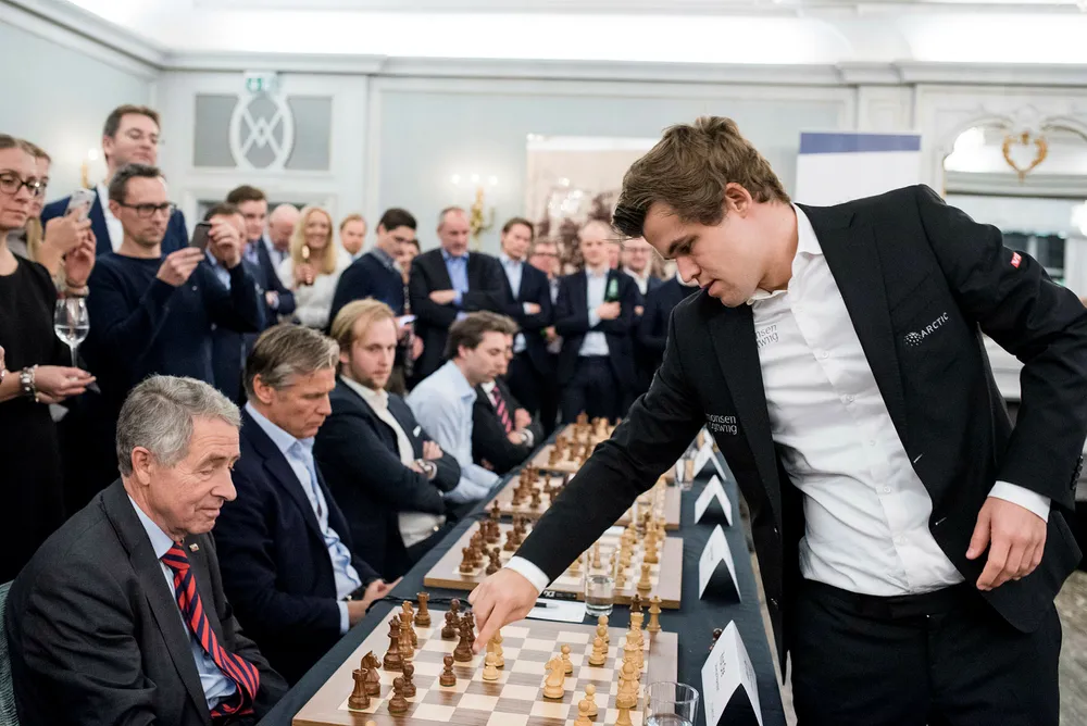 Verdensmester i sjakk Magnus Carlsen, her under et arrangement av hans sponsor Arctic Securities. Foto: Skjalg Bøhmer Vold