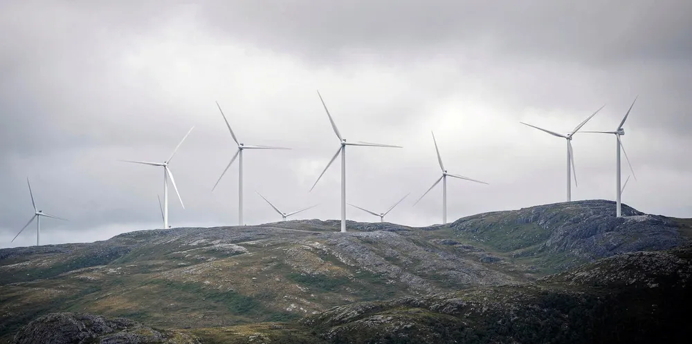 Høyesterett har konkludert med at Roan vindpark (bildet) krenker reineieres rettigheter.