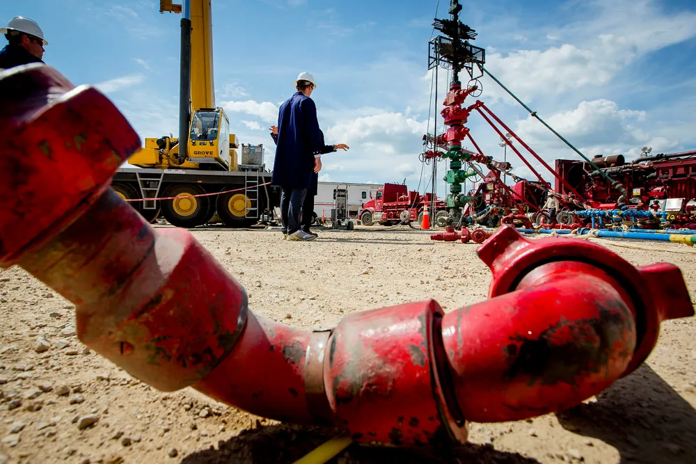 Citigroup tror det kan tre til seks måneder, men skiferoljen fra USA kommer til å treffe markedet med stor kraft. Her fra et oljeskiferområde i Eagle Fort i Texas. Foto: Orjan F. Ellingvag