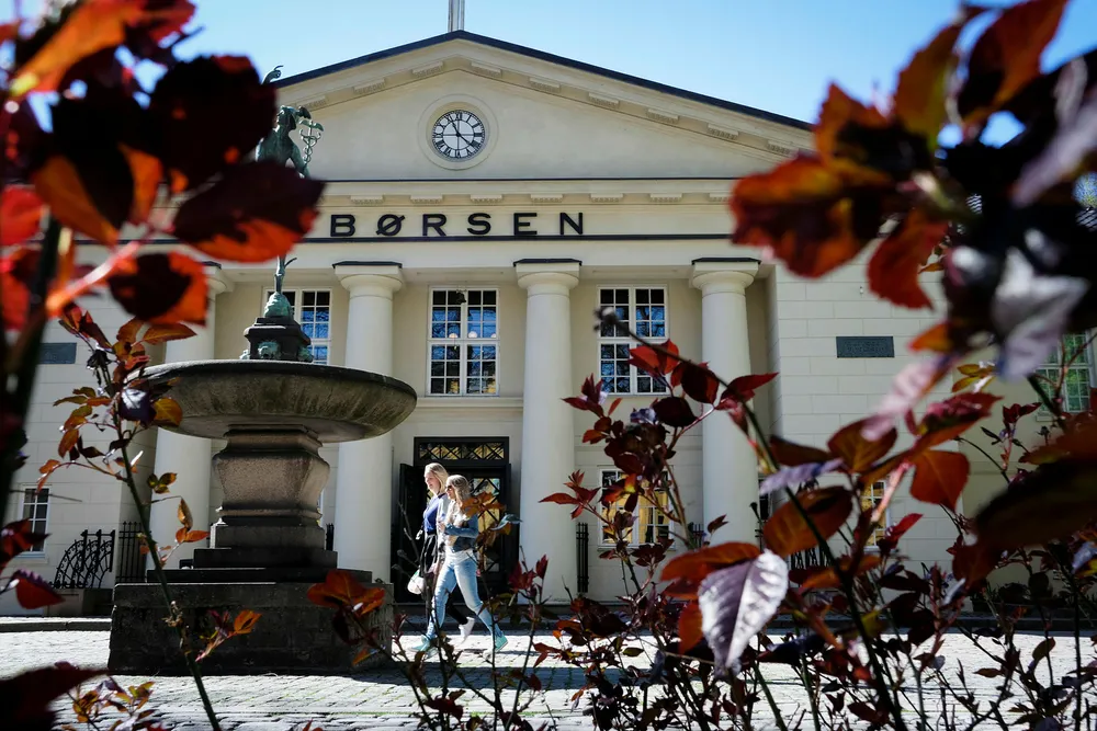 I perioden 1984 til 2016 har det skjedd en dramatisk utvikling i eierstrukturen av aksjer notert på Oslo Børs, sier forfatteren. Foto: Skjalg Bøhmer Vold
