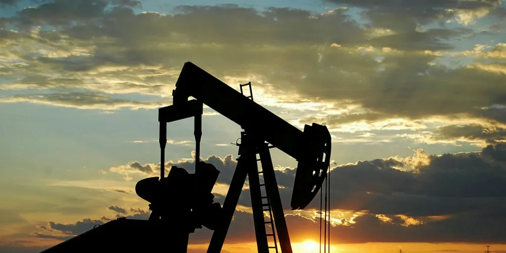 El Paso Electric's industrial customers include oil refiners, steel producers and US military installations.