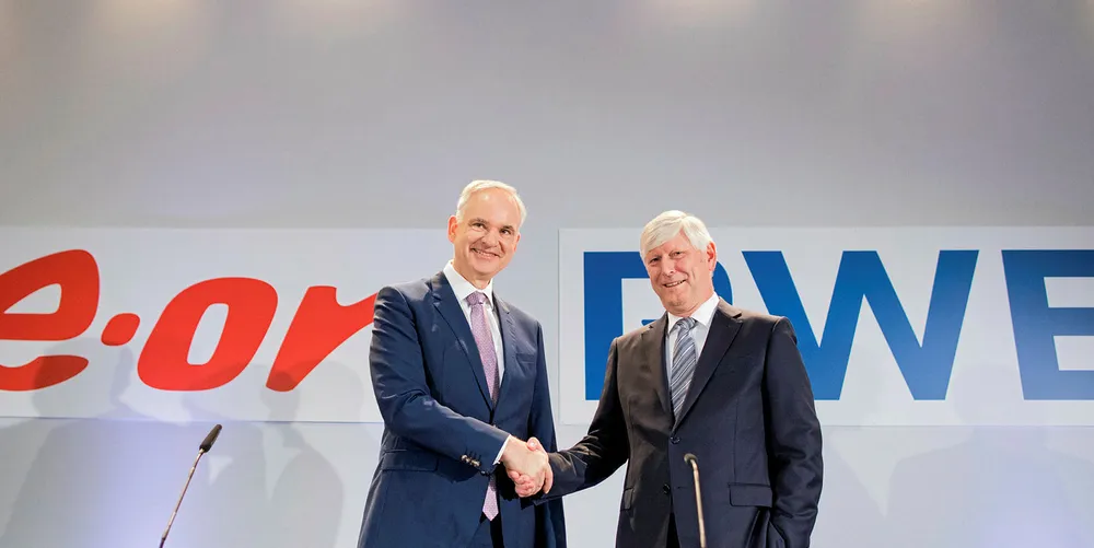 RWE CEO Rolf Martin Schmitz (R) and E.ON CEO Johannes Teyssen (L)