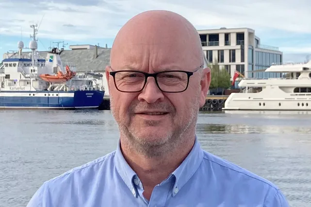 Dag Nikolai Ryste er daglig leder i biometanolprodusenten Glocal Green. Samme med flere andre aktører håper de nå på metanol-fyllestasjoner langs kysten allerede neste år. En pilot vil vise om det er liv laga for det stadig mer populære , maritime drivstoffet.