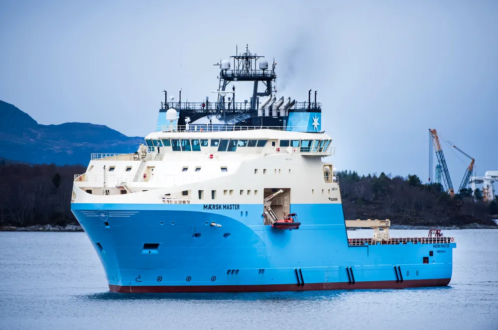 Maersk Master . Maersk.