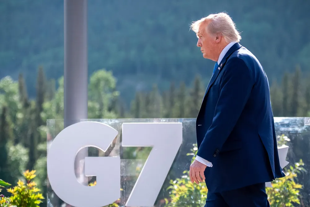 USAs president Donald Trump avbryter deltakelsen i G7-toppmøtet i Kananaskis i Canada og reiser tilbake til USA tidligere enn planlagt.