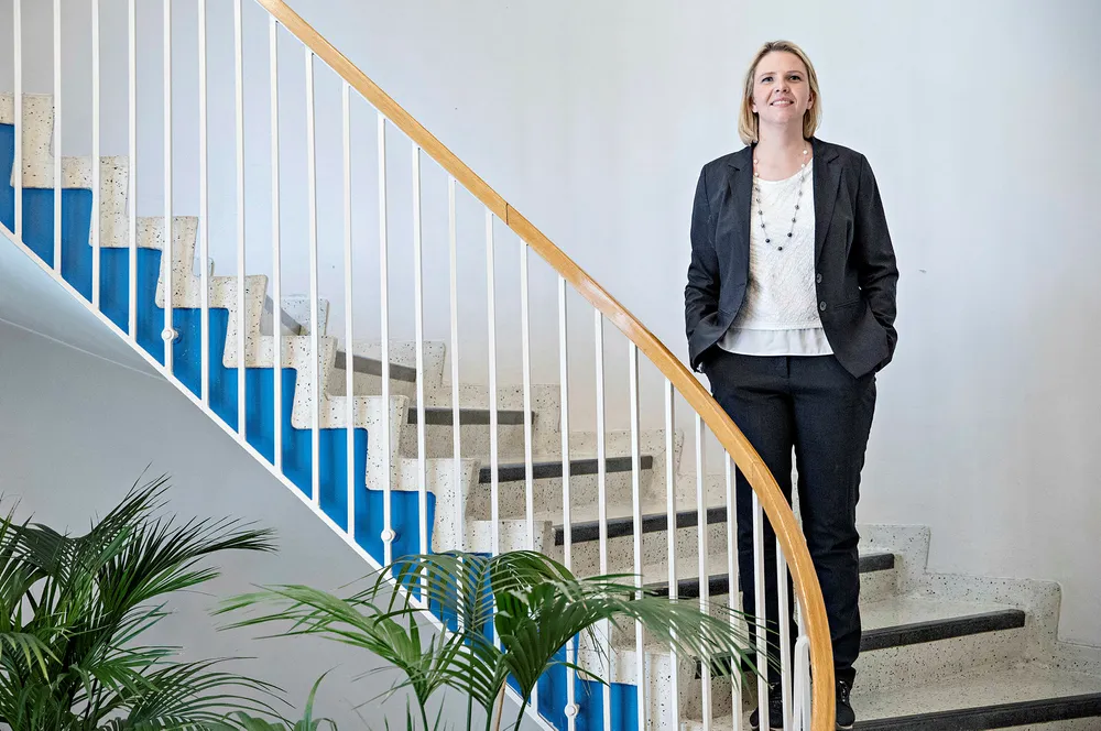 Frps nestleder Sylvi Listhaug er oppglødd av å lese Aps tidligere næringsminister Odd Eriksen nedsabling av oljepolitikken under Jonas Gahr Støre.