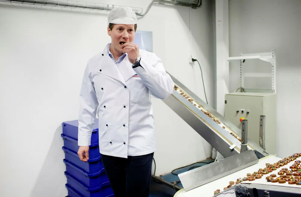Adrian Forsberg tok over som daglig leder for Hval i fjor. Han opplever milliontapet så langt i år som dramatisk for driften.