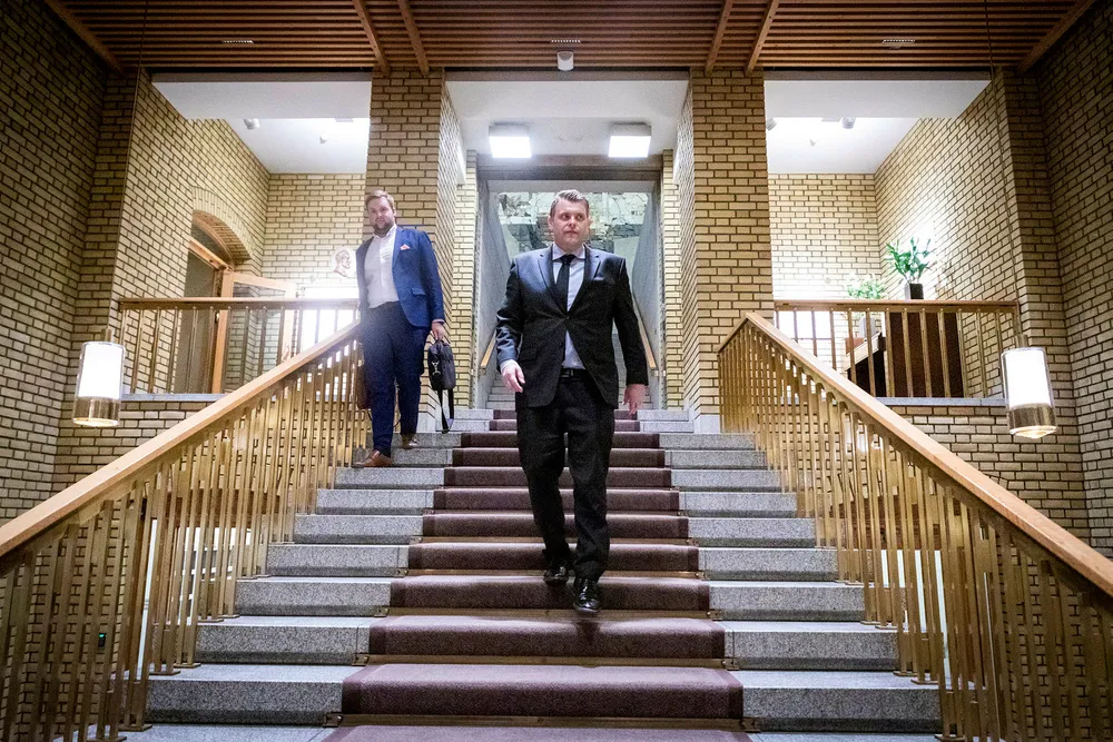Jøran Kallmyr medgir at han ikke er så kjent på Stortinget ennå. Onsdag fikk han følge av politisk rådgiver Christoffer Pederssen.